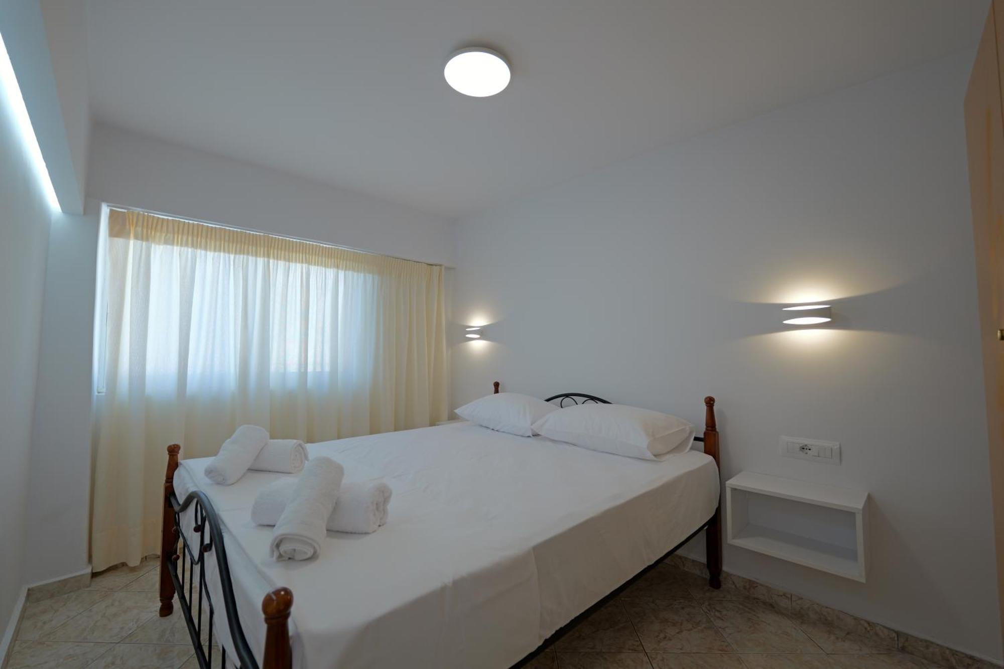 Livia'S Guesthouse クサミル エクステリア 写真